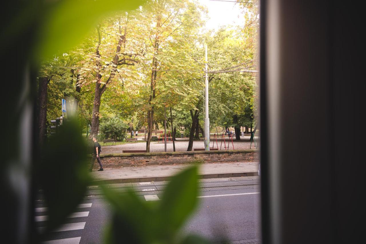 Park With Free Parking Apartment Zagreb